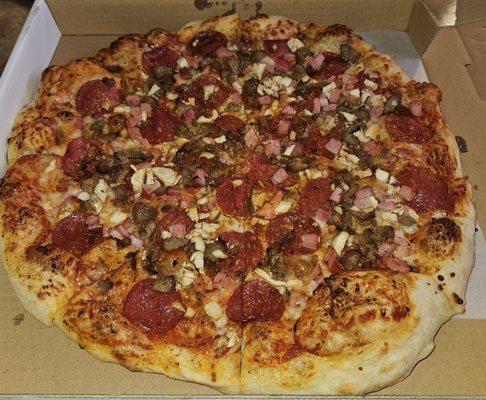 Pepperoni, sausage, ham, and mushroom