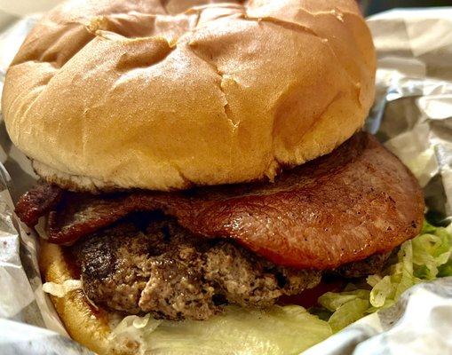 Bacon burger - look at the size of that delicious bacon! Nom!