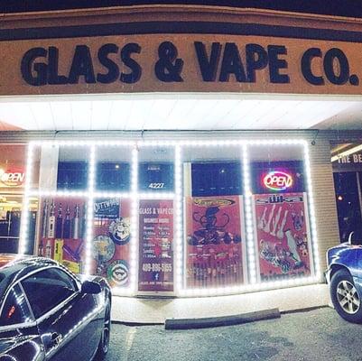 Rock N Roll It Smoke and Vape Shop - Tomball