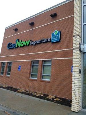 CareNow Urgent Care-Lenexa