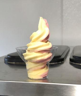 Dole whip Swirl, combining two flavors