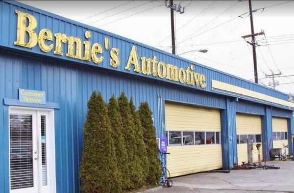 Bernie's original location on Leary Way, NW in Seattle.