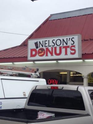 Nelson's Donuts