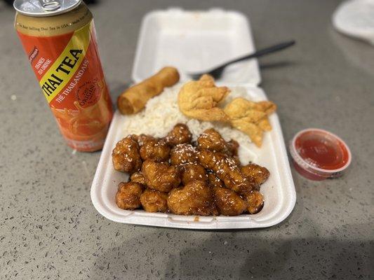 Sesame Chicken Dinner Combo