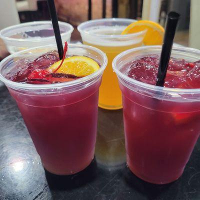 Happy Hour/ Happy Friday 2 sangria, 2 Blue Moons