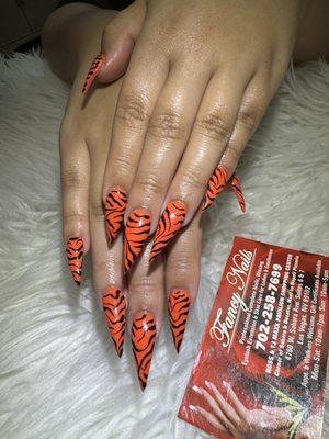 Zebra nails