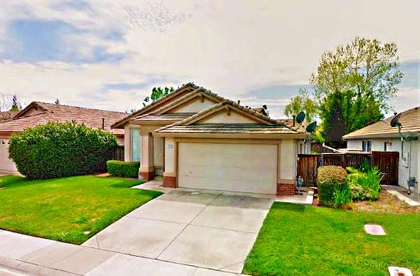 2820  Turnbuckle Cir,  Elk Grove, CA This Beautiful home in a lakeside community could be yours!