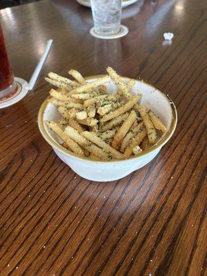 Garlic parm fries