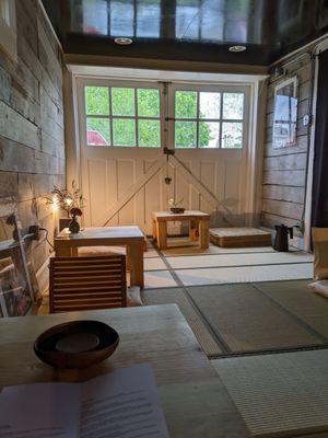 Tatami room