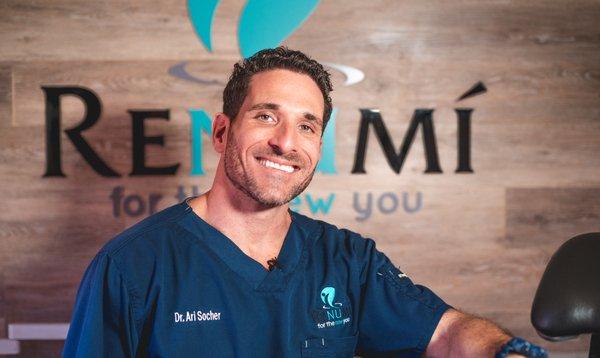 Dr. Ari Socher, owner/founder of Renumi Mobile Dental