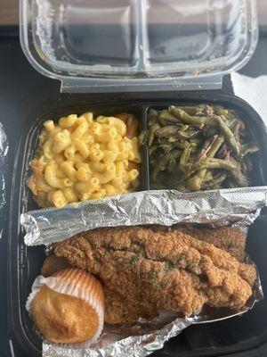 Fried catfish, Mac & cheese, and string beans with a side of cornbread.