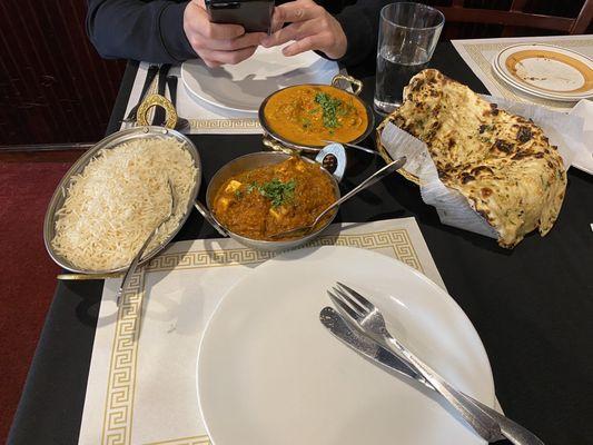 Mater Mushroom Malai, Bhartha Paneer, Garlic Naan