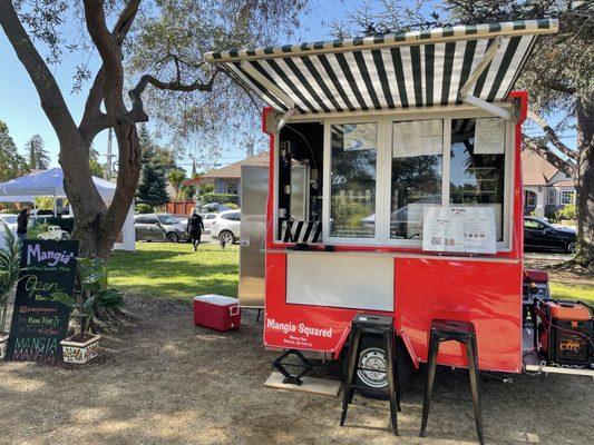 Mangia Squared Pizza Wagon in Benicia