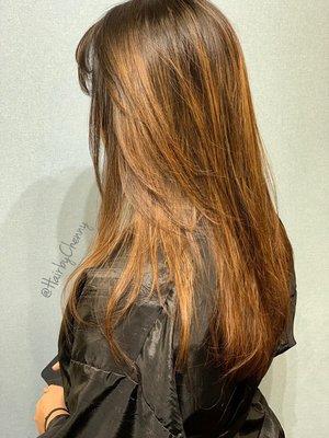 From an extremely damaged hair due to balayage and grey hair coverage  To a healthy and lively hair  with keratin