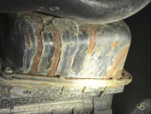 2012 VW Jetta evidence of flooding and rust, this car sold to me is from Austin, TX, Hurricane Harvey 2017