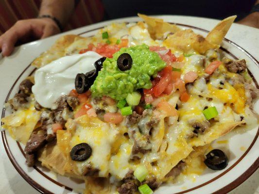 Nachos with asada