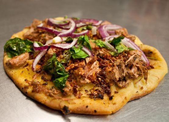 Roasted Garlic Jackfruit Pizza