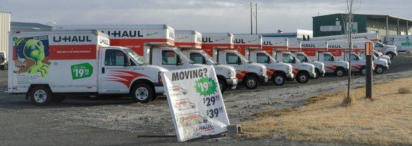 We rent Uhaul trucks