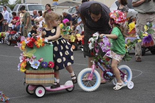 Fiesta Float Parade & Picnic Lunch with Parents celebrating Week of the Young Child!