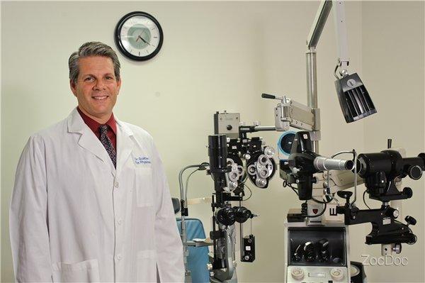 Dr. Gualtieri is a member with the American Society of Cataract and Refractive Surgeons