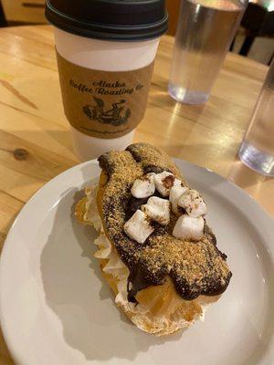 S'mores eclair