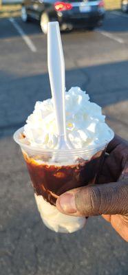 Toasted pecan turtle hot fudge sundae!