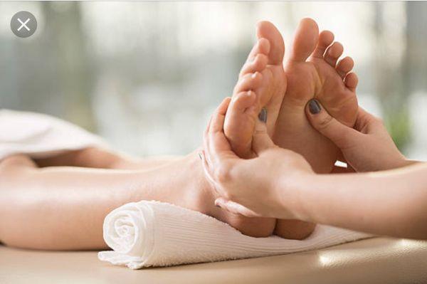 Reflexology ( foot massage )