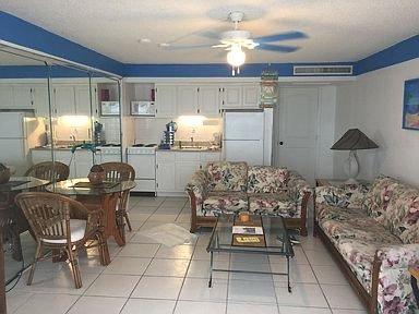 Ocean Breeze living Room