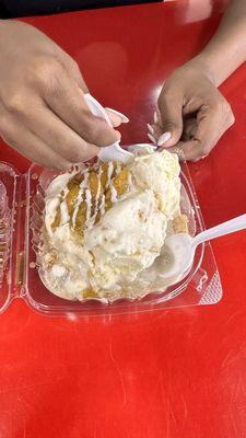 Yummy Peach Cobbler Ice Cream. Vanilla i cream with warm cinnamon bun  and cream icing