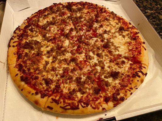 Large pizza (16") with sausage