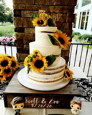 Naked Wedding Cake with sunflowers