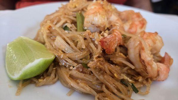 Shrimp Pad Thai Lunch Special