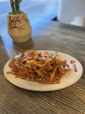 Braised Pig Ears ($8.99)