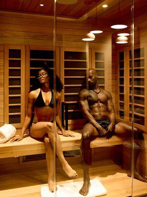 Infrared Sauna
Take advantage of high frequency infrared waves to enhance circulation, reduce pain, and relax muscles.