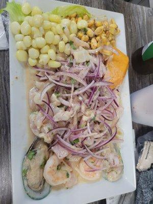 Ceviche mixto