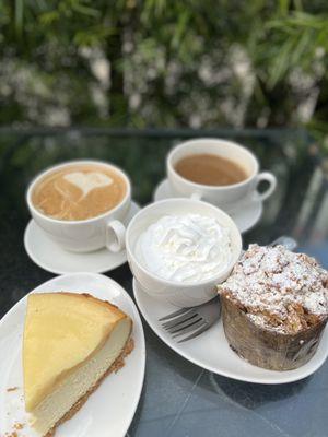 Double Lemon cheesecake, chocolate chip bread pudding