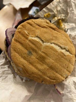 Mold on bun