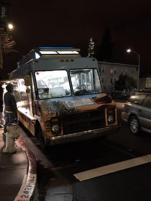 At night in Oakland - Truck parked in front of The Good Hop