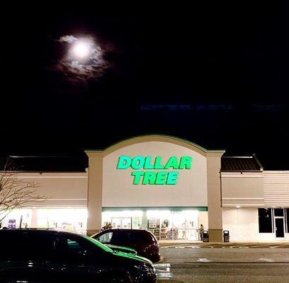 Dollar Tree, Millville storefront