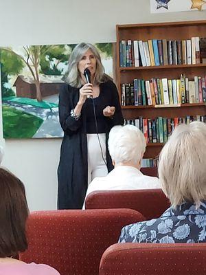 Mary Winners, founder of About Senior Solutions, discusses "Planning to Stay Independent" at The Oaks of Pasadena on 8/6/24.