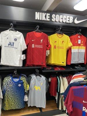 We carry tons of different kits from Nike like Liverpool, PSG, Barcelona, Chelsea, etc.