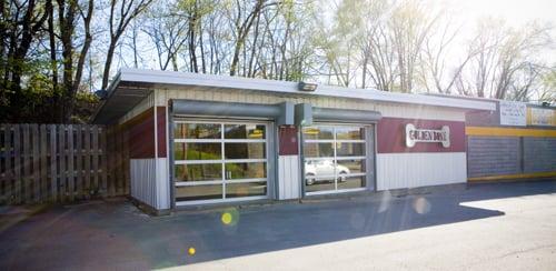 View of our daycare from outside, check on your dog through the windows.