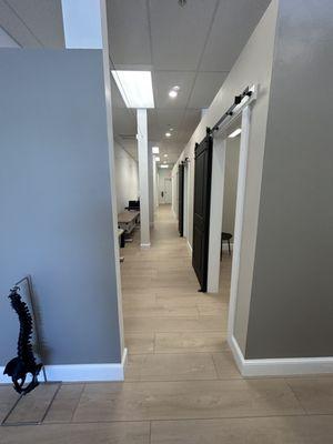 Private therapy bays with complimentary roller beds to help you achieve the best results!