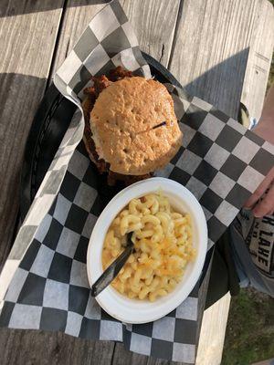 pulled pork sandwich and mac and cheese