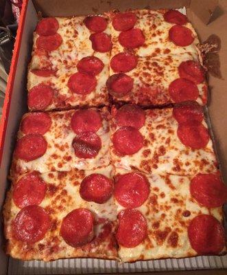 Deep deep dish pepperoni- Delicious!