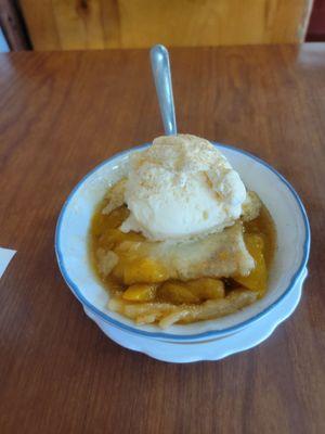 Peach Cobbler with Ice Cream