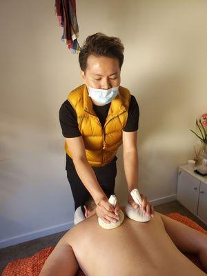 Thai Heat Herbal Compress Massage