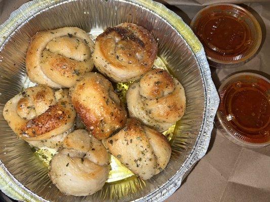 Garlic knots