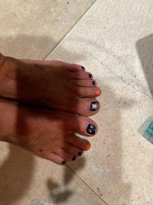 My Halloween toenails