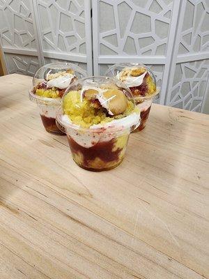 Strawberry Lemon Cake Trifle